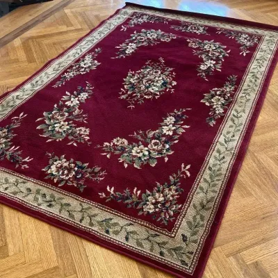 Traditional Floral Oriental Rug