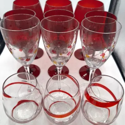 Ruby Red Wine Glasses With Decorative Glassware: 12pcs