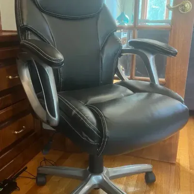 Serta Rolling Swivel Office Chair