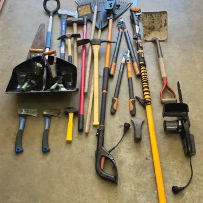 Miscellaneous Yard Tool Lot 23pcs