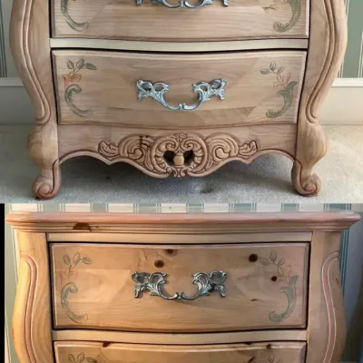Pair Of Pulaski Furniture Nightstands
