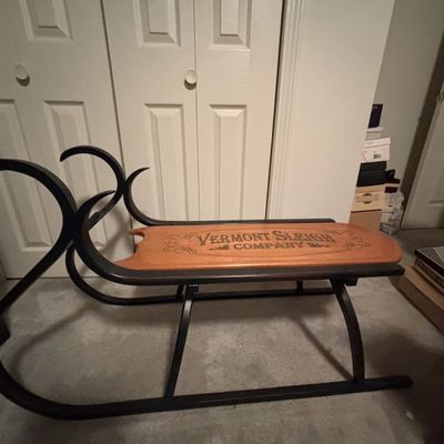 Vintage Vermont Sleigh Company wooden decorative sleigh coffee table