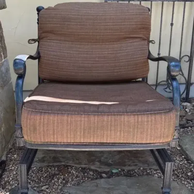 Spring Base Club style, patio chair w/cushion, dark bronze - Lot 1
