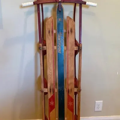Wards Hawthorne Large Sled *Upstairs*