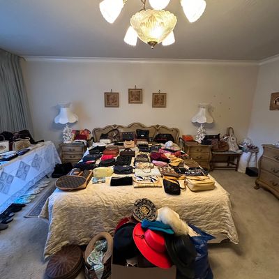 Sale Photo Thumbnail #33