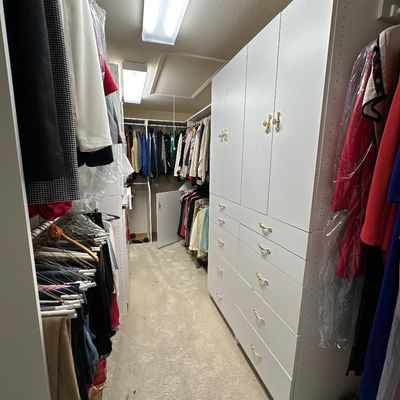 Sale Photo Thumbnail #37