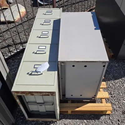 2752 2 office filing cabinets
