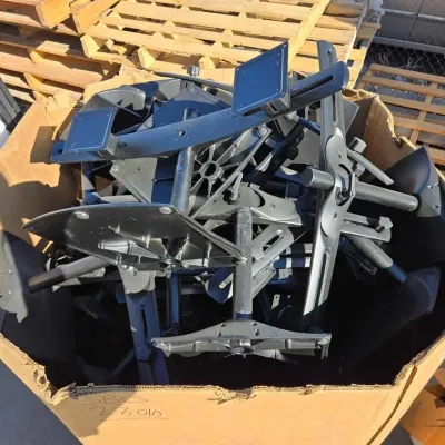 2710 box of ergotron 2 monitor desk stands