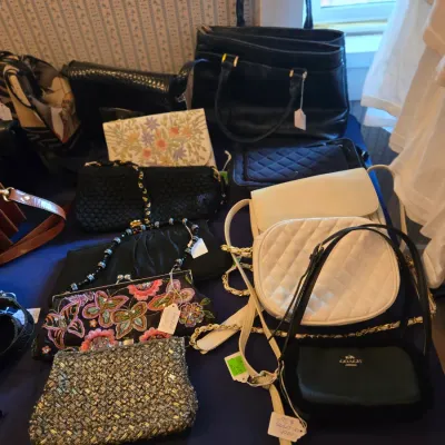 Sale Photo Thumbnail #138