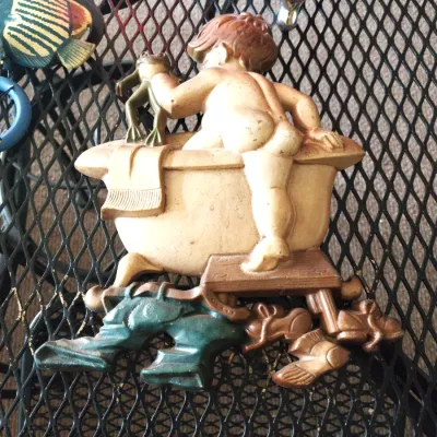 Sale Photo Thumbnail #288: CHAULKWARE FISH-METAL WALL ART-FISH WIND CHIME