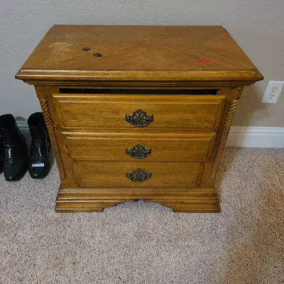 Sale Photo Thumbnail #988