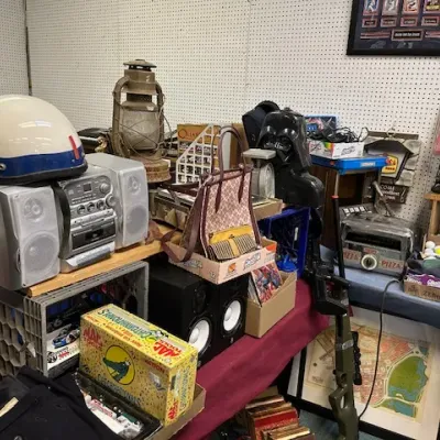 Sale Photo Thumbnail #33
