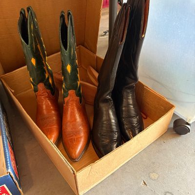 Women’s cowboy boots