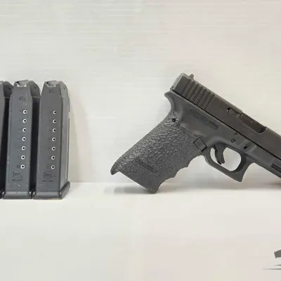 Sale Photo Thumbnail #21: 219 glock 21 45 auto semi auto pistol