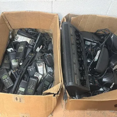 182 motorola walkie talkies batteries and chargers