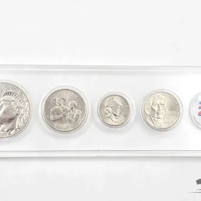 33 250th anniversary mint set