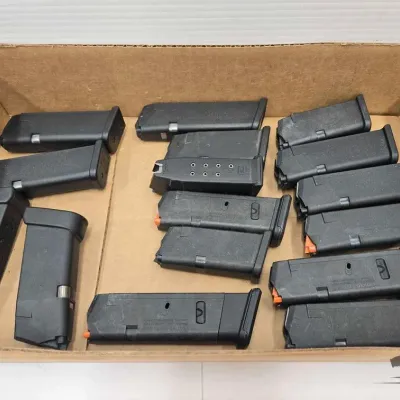 Sale Photo Thumbnail #282: 1502 glock magazines