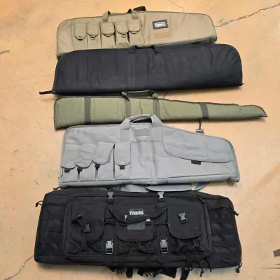 Sale Photo Thumbnail #297: 1818 5 soft shell long rifle cases