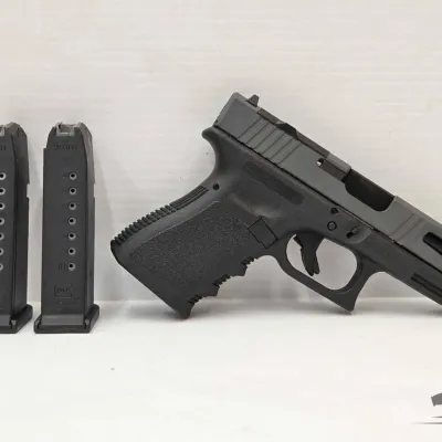 Sale Photo Thumbnail #26: 226 glock 19 gen 3 9mm semi auto pistol