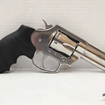 Sale Photo Thumbnail #114: 520 colt king cobra 357mag double action revolver