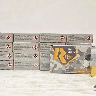 1385 85 rounds of 12 gauge buckshot shotgun ammunition