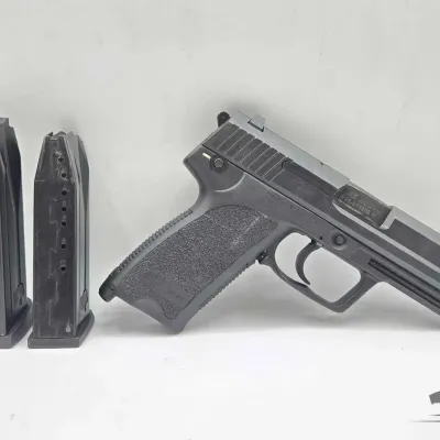 Sale Photo Thumbnail #63: 276 h k usp 45 auto semi auto pistol