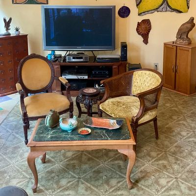 Accent pieces 