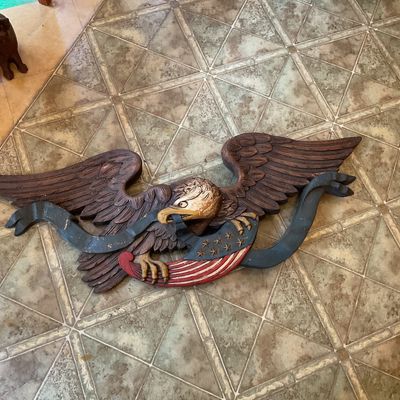 Eagle motif  wall plaque composition