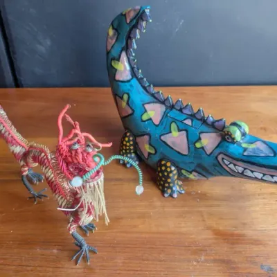 Hand-painted Ceramic Crocodile or Alligator Figurine , Wire-and-fiber Chinese-style Dragon Figurine