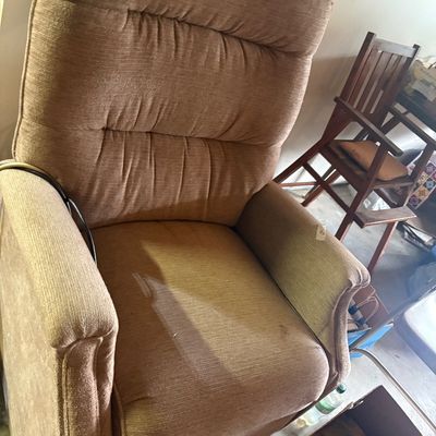 Lift chairs