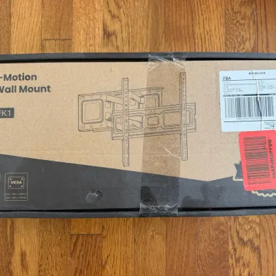 Full Motion TV Wall Mount
