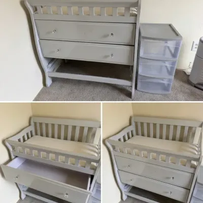 Kid’s Changing Table / Dresser & Plastic 3 Drawer Storage Bin