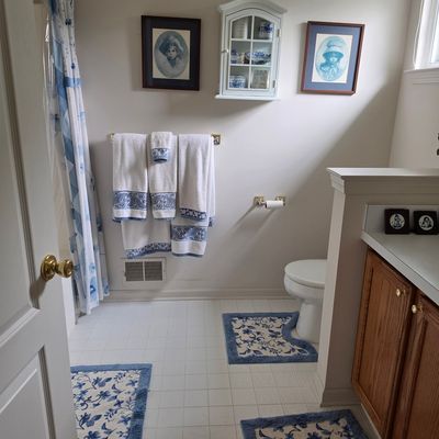 Blue and White Floral Bathroom Decor Set