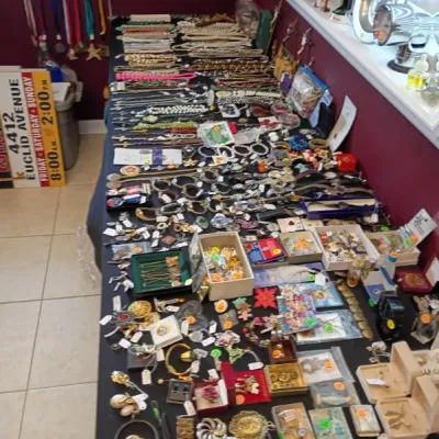 Sale Photo Thumbnail #22
