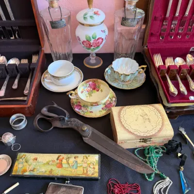 Estate sale photo