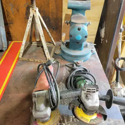 Sale Photo Thumbnail #372: Corded Grinders 