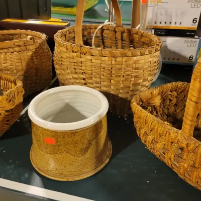 Sale Photo Thumbnail #109: Baskets