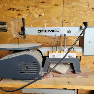 Sale Photo Thumbnail #196: Dremel Scroll Saw