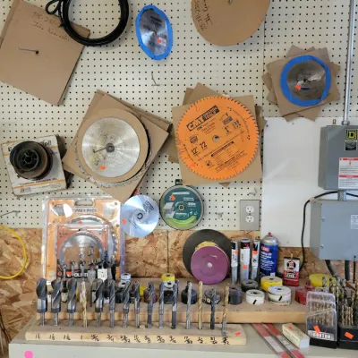 Sale Photo Thumbnail #269: Bits, Hole Saws and Saw Blades 