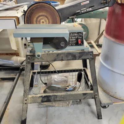 Sale Photo Thumbnail #299: Delta Belt/Disc Sander 
