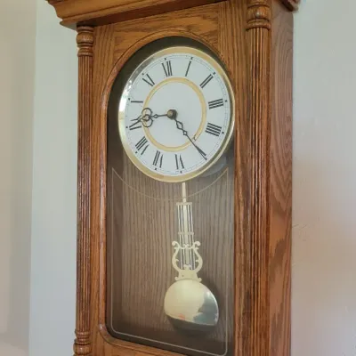 Sale Photo Thumbnail #53: Wall Clock