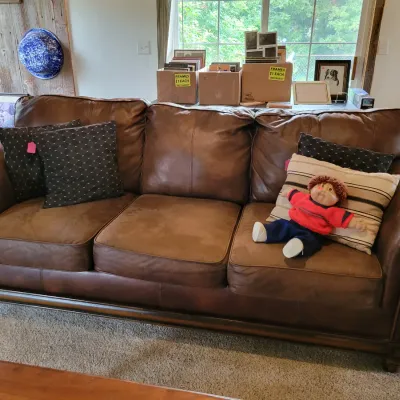 Sale Photo Thumbnail #38: Matching Couch