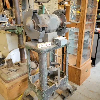 Sale Photo Thumbnail #263: Big Bench Gringer and Stand 