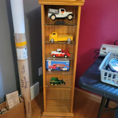 Sale Photo Thumbnail #100: Display Tower