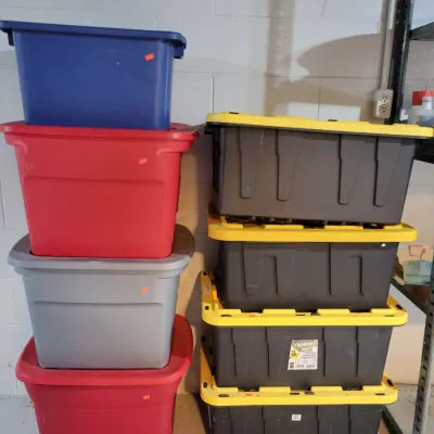 Sale Photo Thumbnail #120: Totes 