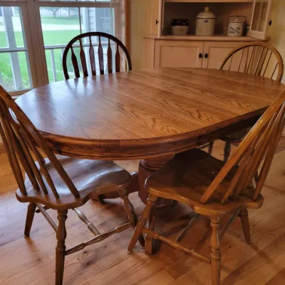 Sale Photo Thumbnail #43: Table w/ 4 Chairs