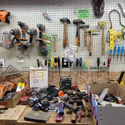 Sale Photo Thumbnail #280: Hammer Time