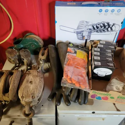 Sale Photo Thumbnail #310: Pullies, Gloves, TV antenna