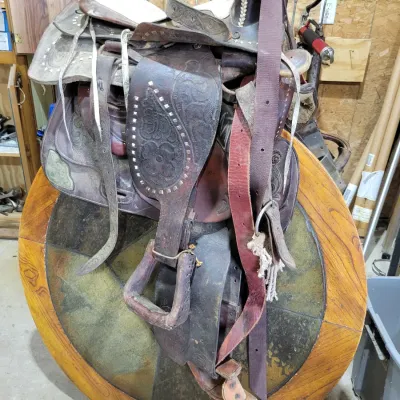 Sale Photo Thumbnail #385: Horse Saddles 