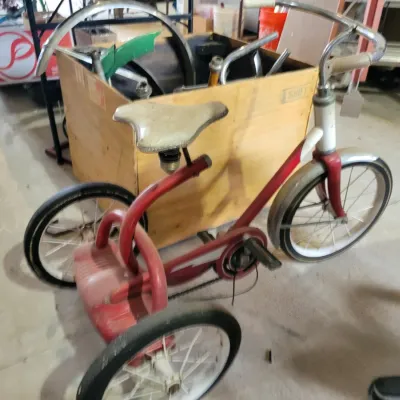 Sale Photo Thumbnail #352: Chain Driven Tricycle 